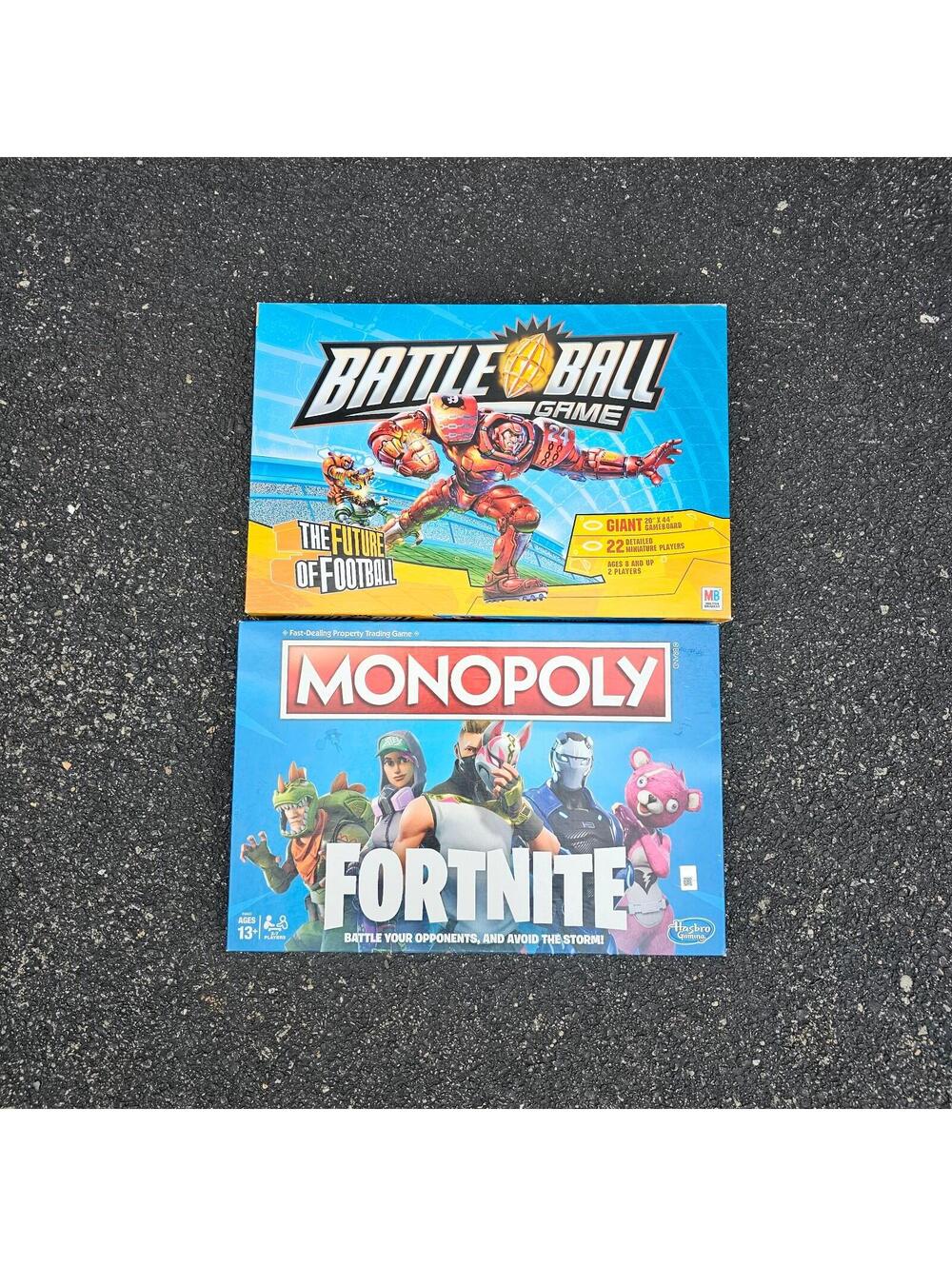 Battle Ball Board Game (2003 Milton Bradley) + Free Monopoly Fortnite